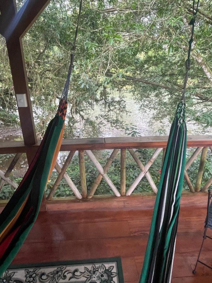 Caoni Riverside Lodge Пуэрто-Кито Экстерьер фото